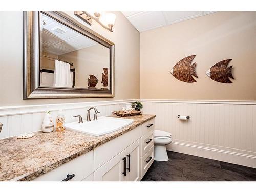 11802 106 Street, Fairview, AB - Indoor Photo Showing Bathroom