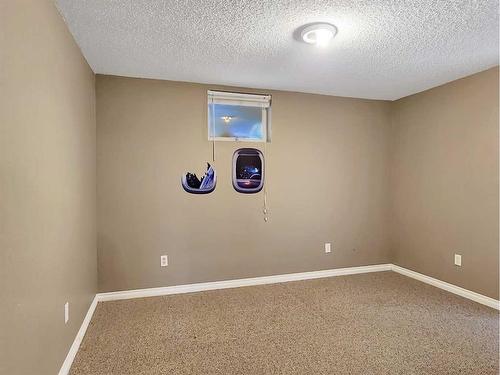 10849 98 Ave, Grande Cache, AB - Indoor Photo Showing Other Room