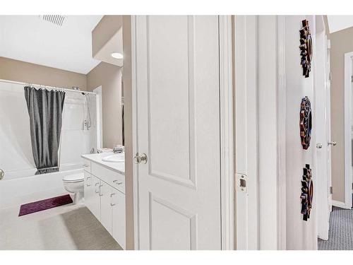 9301 61 Avenue, Grande Prairie, AB - Indoor Photo Showing Bathroom