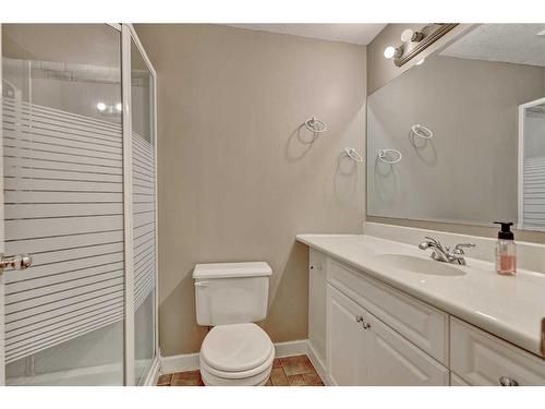9301 61 Avenue, Grande Prairie, AB - Indoor Photo Showing Bathroom