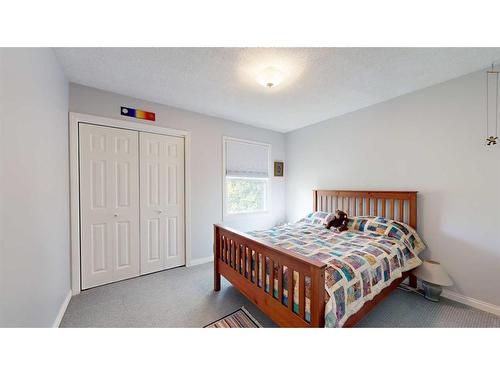 6102 96B Street, Grande Prairie, AB - Indoor Photo Showing Bedroom