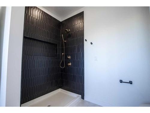 7619 61 Avenue, Rural Grande Prairie No. 1, County Of, AB - Indoor Photo Showing Bathroom