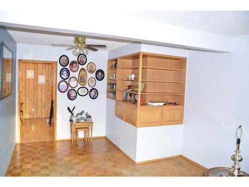 9622 84 Avenue, Peace River, AB - Indoor Photo Showing Other Room