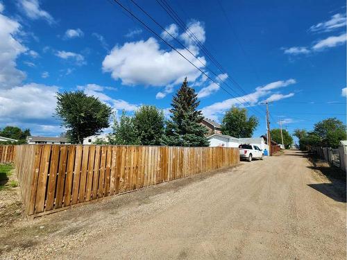 221 3Rd Avenue Sw, Manning, AB - Outdoor