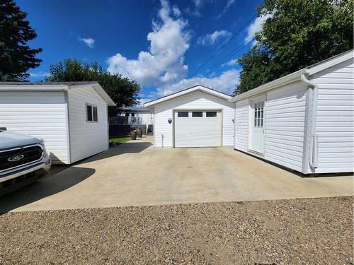 221 3Rd Avenue Sw, Manning, AB - Outdoor With Exterior