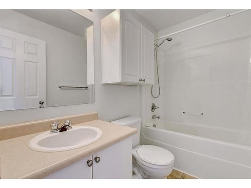 12914 93 Street, Grande Prairie, AB - Indoor Photo Showing Bathroom