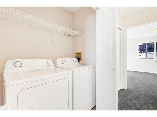 12914 93 Street, Grande Prairie, AB - Indoor Photo Showing Laundry Room