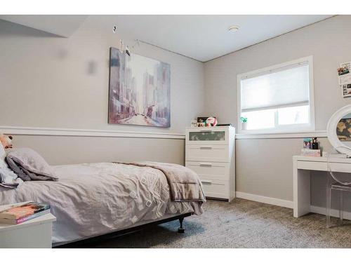 6106 Alder Street, Rural Grande Prairie No. 1, County Of, AB - Indoor Photo Showing Bedroom