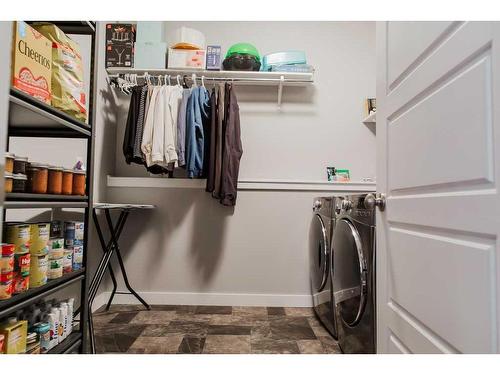 6106 Alder Street, Rural Grande Prairie No. 1, County Of, AB - Indoor Photo Showing Laundry Room