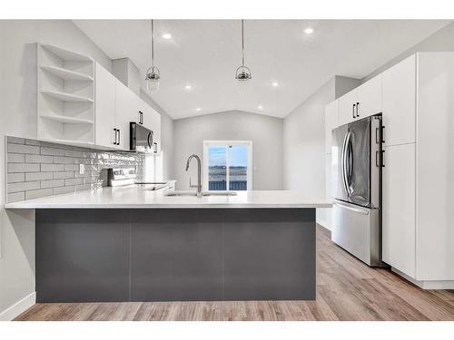 9095 80 Avenue, Grande Prairie, AB - Indoor Photo Showing Kitchen With Upgraded Kitchen
