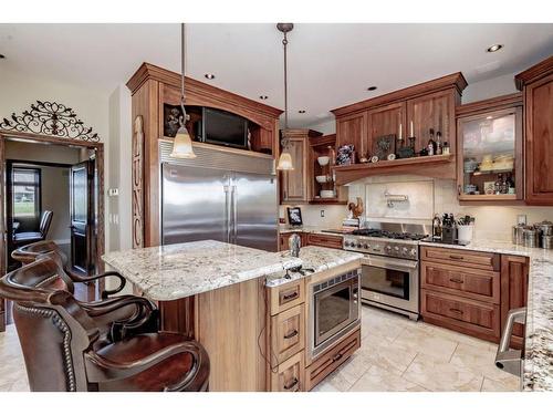 23-721022 Range Road 54, Rural Grande Prairie No. 1, County Of, AB - Indoor Photo Showing Kitchen With Upgraded Kitchen