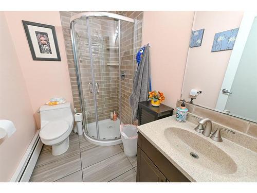 10-5136 Township Road 760, Sexsmith, AB - Indoor Photo Showing Bathroom