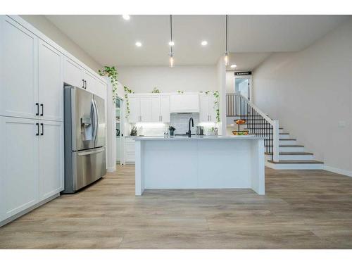 8129 121 Street, Grande Prairie, AB - Indoor Photo Showing Kitchen