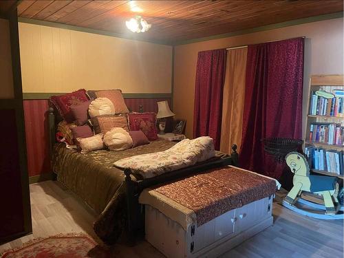 9801 105 Street, Grande Cache, AB - Indoor Photo Showing Bedroom
