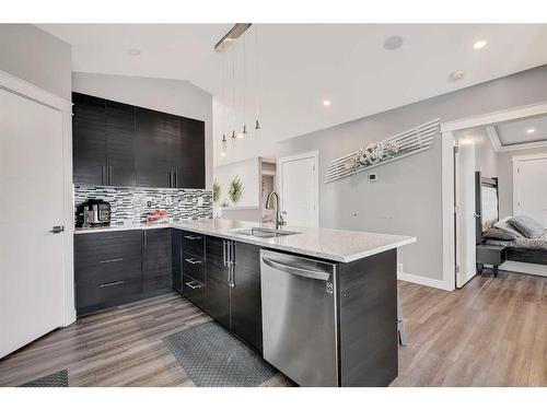 10450 131 Avenue, Grande Prairie, AB - Indoor Photo Showing Kitchen With Upgraded Kitchen