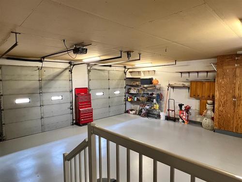 5204 48 Street, Valleyview, AB - Indoor Photo Showing Garage