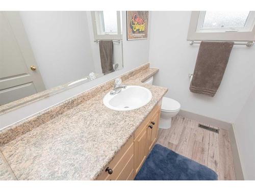 9302 62 Avenue, Grande Prairie, AB - Indoor Photo Showing Bathroom