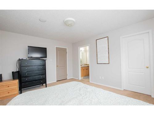 9302 62 Avenue, Grande Prairie, AB - Indoor Photo Showing Bedroom