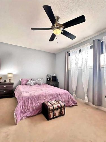 10546 98Th Avenue, Grande Cache, AB - Indoor Photo Showing Bedroom