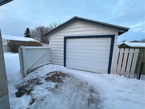 9714 83 Avenue, Peace River, AB - Outdoor With Exterior