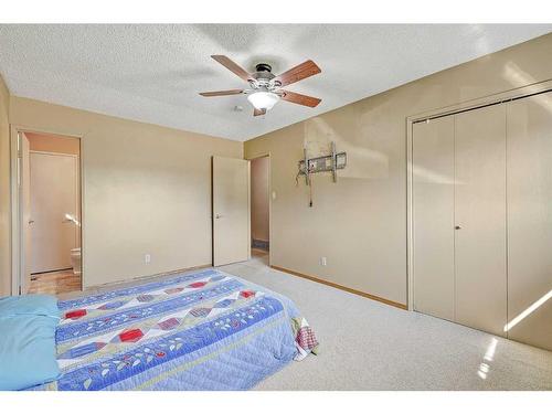 4722 56A Street, Valleyview, AB - Indoor Photo Showing Bedroom