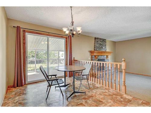 4722 56A Street, Valleyview, AB - Indoor Photo Showing Dining Room