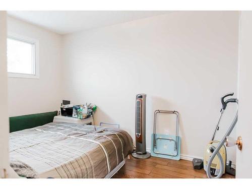 10506 101 Avenue, Grande Prairie, AB - Indoor Photo Showing Bedroom