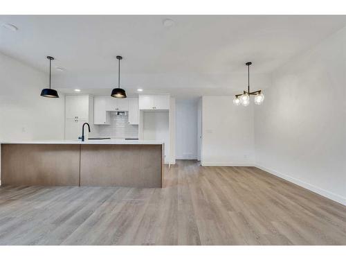 11918 81 Avenue, Grande Prairie, AB - Indoor Photo Showing Kitchen