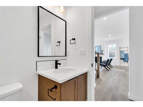 11918 81 Avenue, Grande Prairie, AB - Indoor Photo Showing Bathroom
