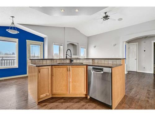 11450 89B Street, Grande Prairie, AB - Indoor Photo Showing Kitchen