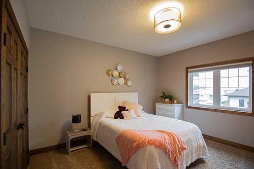 10502 Covington Way, Rural Grande Prairie No. 1, County Of, AB - Indoor Photo Showing Bedroom
