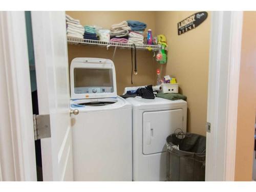 10229 70 Avenue, Grande Prairie, AB - Indoor Photo Showing Laundry Room
