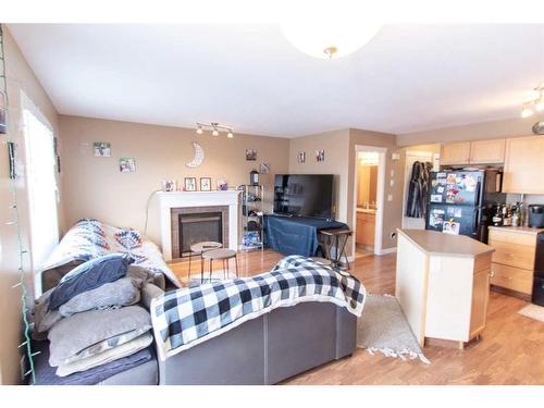 10326 70 Avenue, Grande Prairie, AB - Indoor With Fireplace