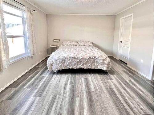 117-11850 84 Avenue, Grande Prairie, AB - Indoor Photo Showing Bedroom