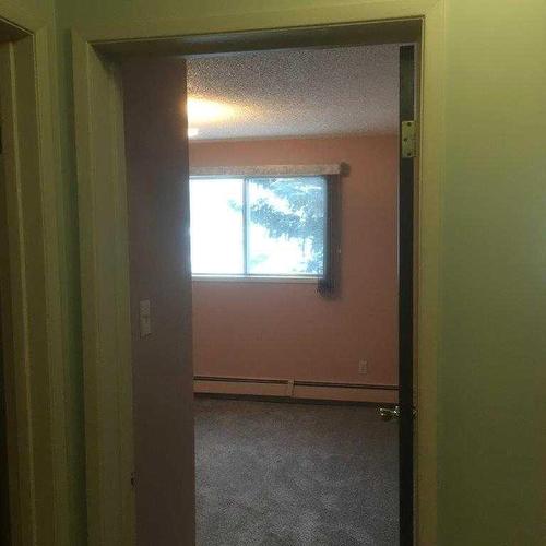 304-7802 99 Street, Peace River, AB - Indoor Photo Showing Other Room