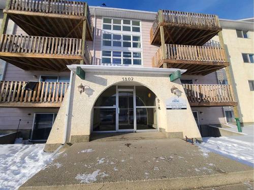 304-7802 99 Street, Peace River, AB - Outdoor With Balcony