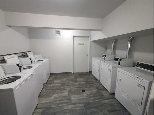 304-7802 99 Street, Peace River, AB - Indoor Photo Showing Laundry Room