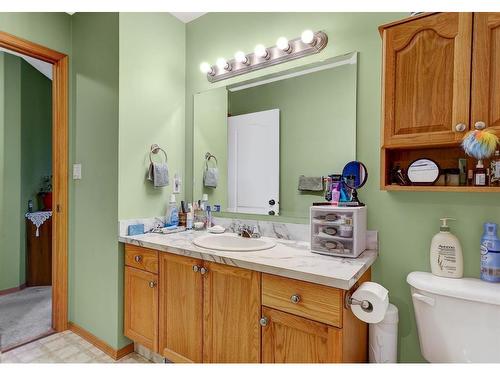 12413 Crystal Lake Drive, Grande Prairie, AB - Indoor Photo Showing Bathroom