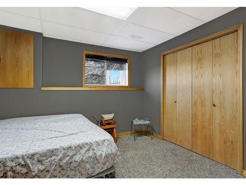 12413 Crystal Lake Drive, Grande Prairie, AB - Indoor Photo Showing Bedroom