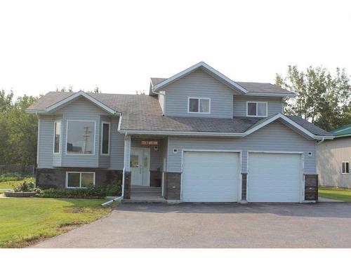 725 7Th Avenue Nw, Manning, AB - Outdoor With Facade