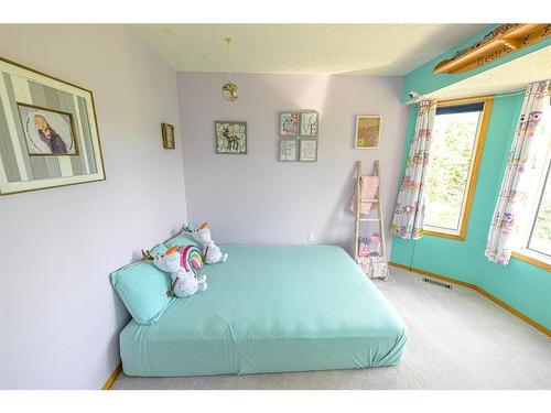 93 715010 Range Road 84, Rural Grande Prairie No. 1, County Of, AB - Indoor Photo Showing Bedroom