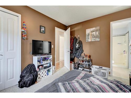 10123 98A Street, Sexsmith, AB - Indoor Photo Showing Bedroom