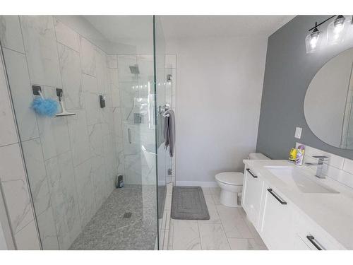 10512 149 A Avenue, Rural Grande Prairie No. 1, County Of, AB - Indoor Photo Showing Bathroom