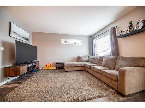 8506 103 Avenue, Grande Prairie, AB - Indoor Photo Showing Living Room