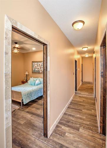 5710 Taylor Way, Rural Grande Prairie No. 1, County Of, AB - Indoor Photo Showing Bedroom