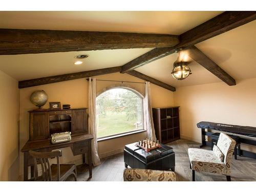 5710 Taylor Way, Rural Grande Prairie No. 1, County Of, AB - Indoor Photo Showing Living Room