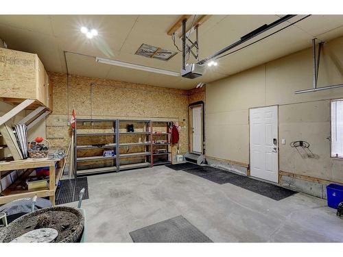 11724 89A Street, Grande Prairie, AB - Indoor Photo Showing Garage