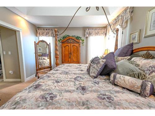 10402 160 Avenue, Rural Grande Prairie No. 1, County Of, AB - Indoor Photo Showing Bedroom