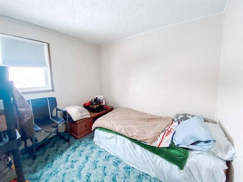 4407 47 Street, Spirit River, AB - Indoor Photo Showing Bedroom