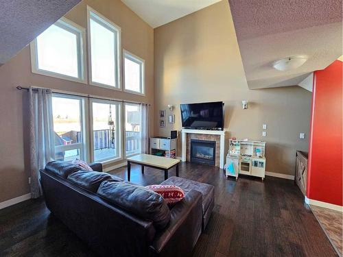 9539 92 Street, Wembley, AB - Indoor Photo Showing Living Room With Fireplace